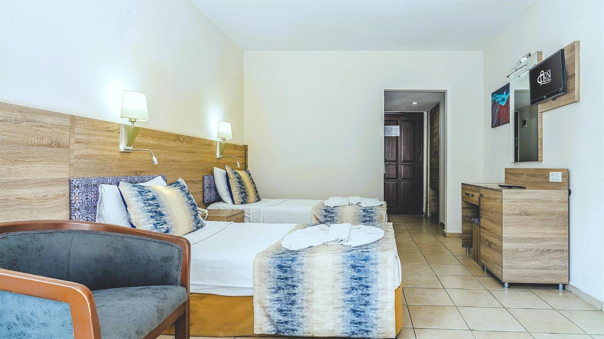 Kleopatra Arsi Hotel อลันยา ภายนอก รูปภาพ